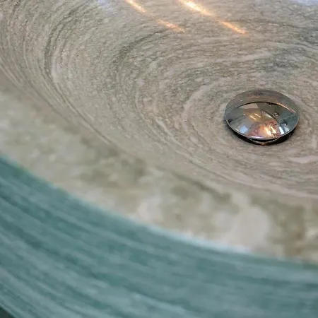 Revo - Santa Barbara1 *